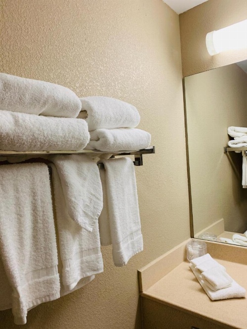 Country Inn & Suites by Radisson, Ithaca, NY image 20